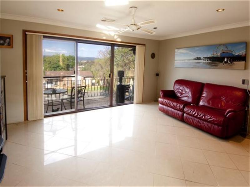 4 Kiparra Crescent, South Penrith NSW 2750