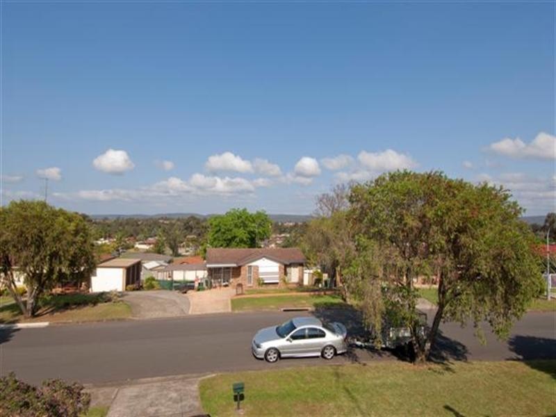 4 Kiparra Crescent, South Penrith NSW 2750