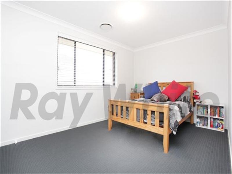 4 Curlew Court, Glenmore Park NSW 2745