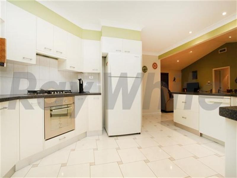 23 Yellowgum Close, Glenmore Park NSW 2745