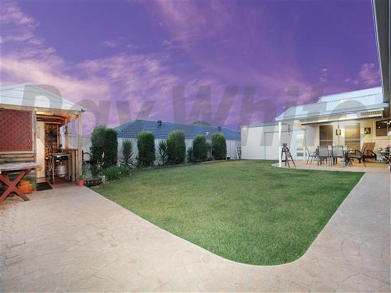 23 Yellowgum Close, Glenmore Park NSW 2745