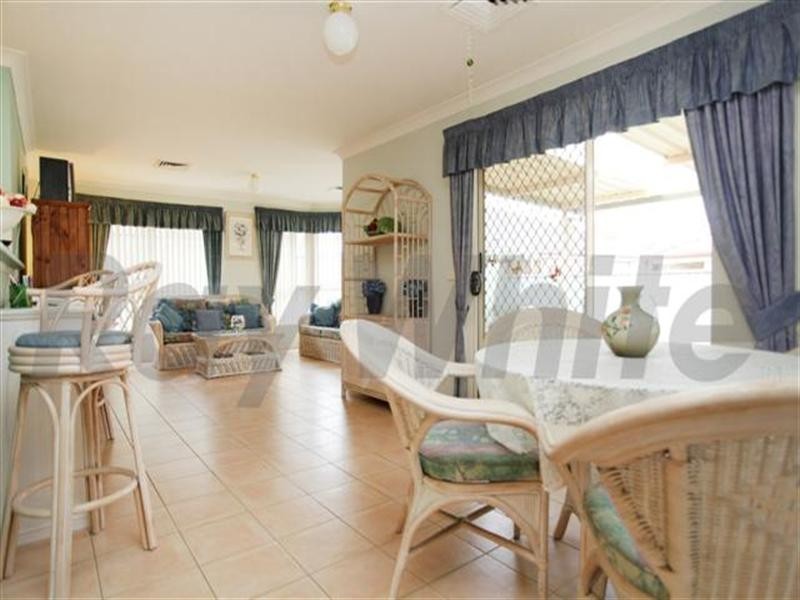 48 Kobina Avenue, Glenmore Park NSW 2745