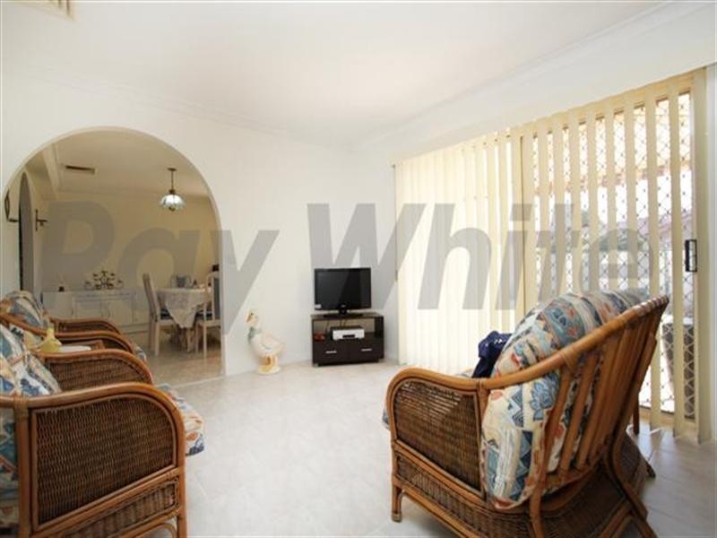 16 Wisteria Close, Glenmore Park NSW 2745