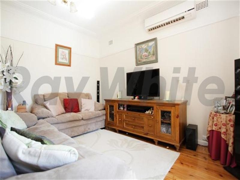 2 Darling Street, Penrith NSW 2750