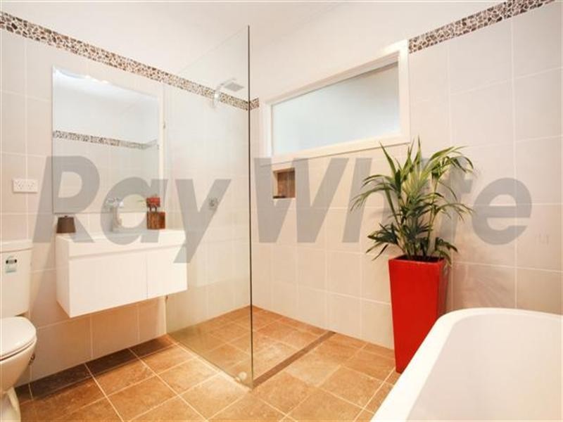 2 Darling Street, Penrith NSW 2750