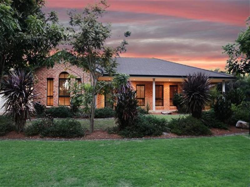 7 Woodbrook Grove, Glenmore Park NSW 2745