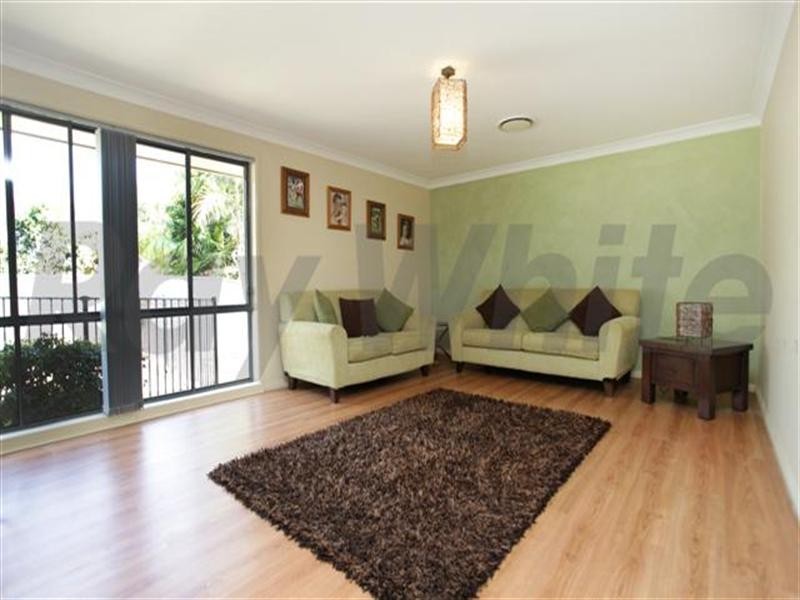 6 Carnoustie Place, Glenmore Park NSW 2745