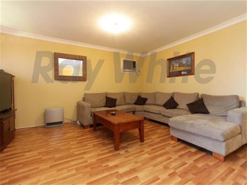 1 Sheoak Place, Glenmore Park NSW 2745