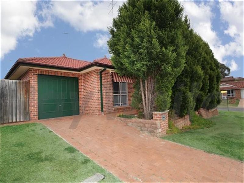 11 Bluewren Close, Glenmore Park NSW 2745