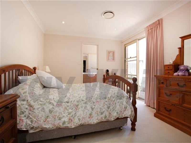 24 Monteray Terrace, Glenmore Park NSW 2745