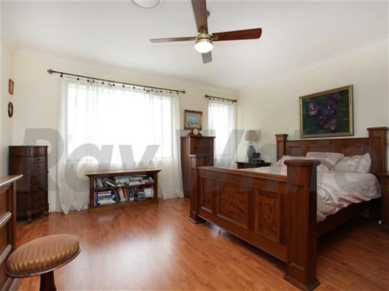 26 Waterford Way, Glenmore Park NSW 2745