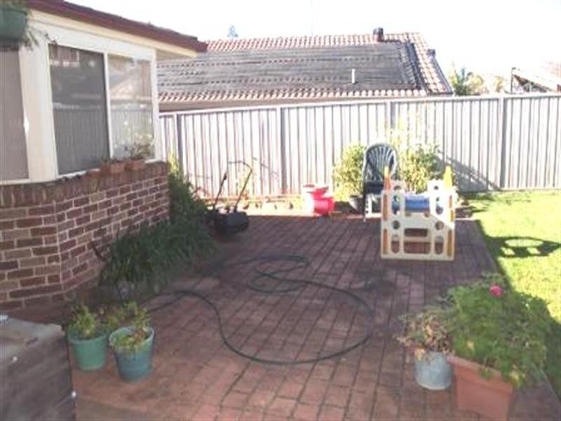 11 Bradyn Place, Glenmore Park NSW 2745