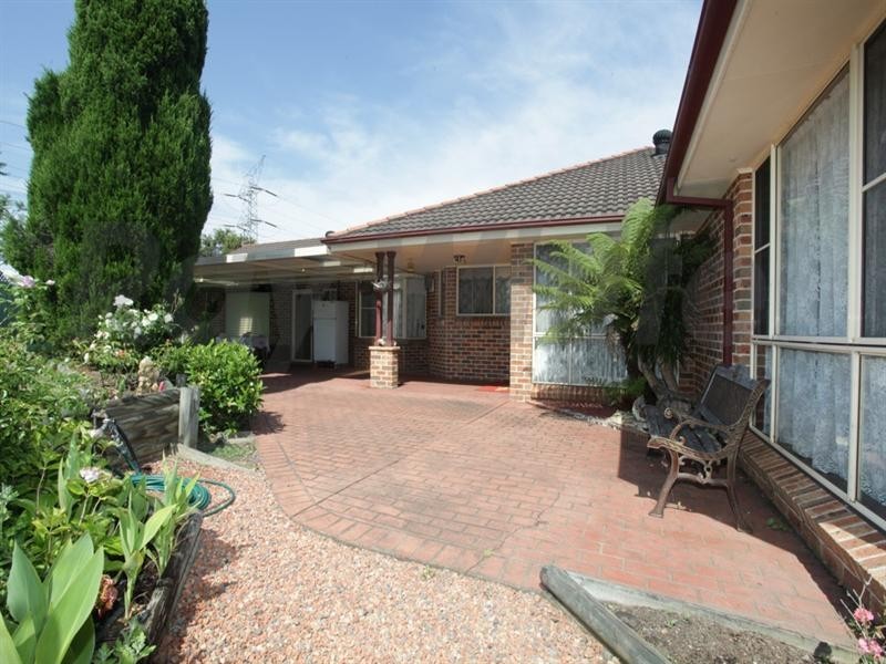 19 Kulaman Crescent, Glenmore Park NSW 2745