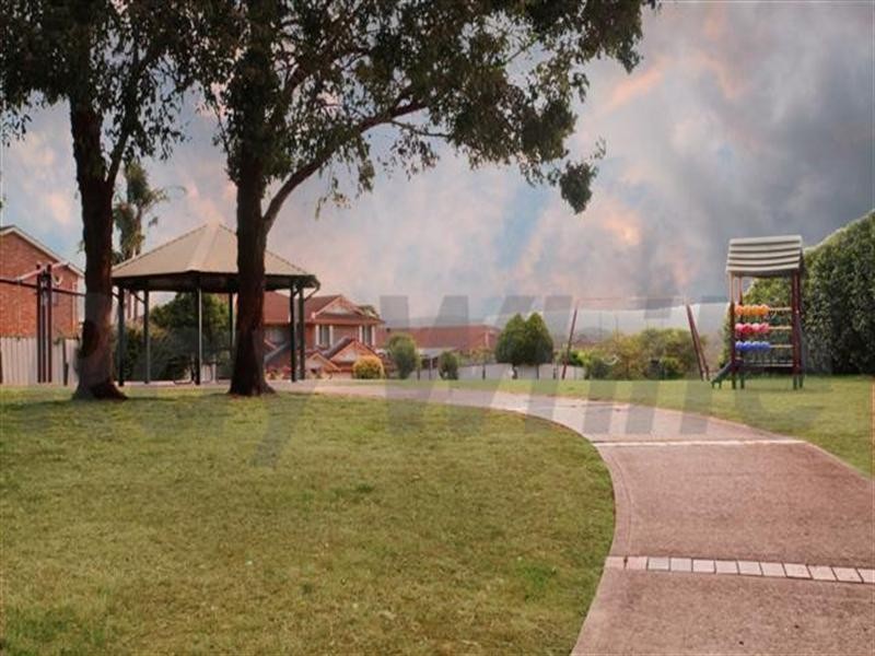 9 Miles Franklin Close, Glenmore Park NSW 2745