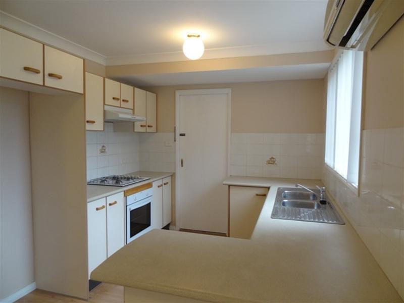 2/34 Luttrell Street, Glenmore Park NSW 2745