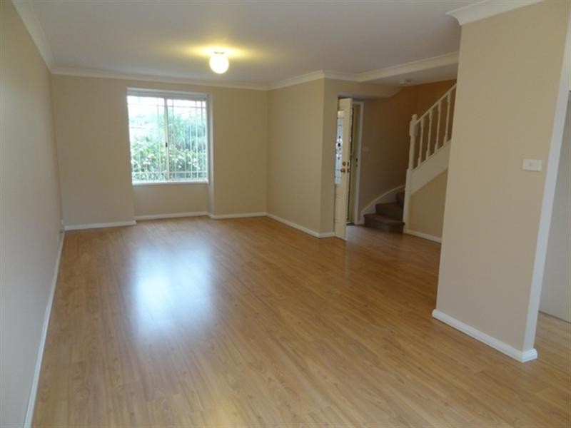 2/34 Luttrell Street, Glenmore Park NSW 2745