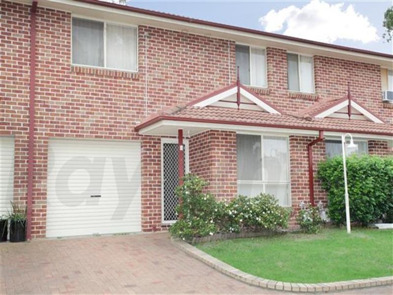 4/44-46 Luttrell Street, Glenmore Park NSW 2745