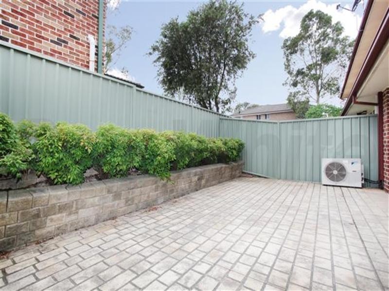 4/44-46 Luttrell Street, Glenmore Park NSW 2745