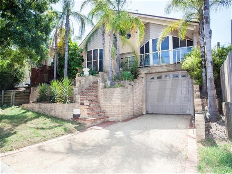 35 Geranium Close, Glenmore Park NSW 2745