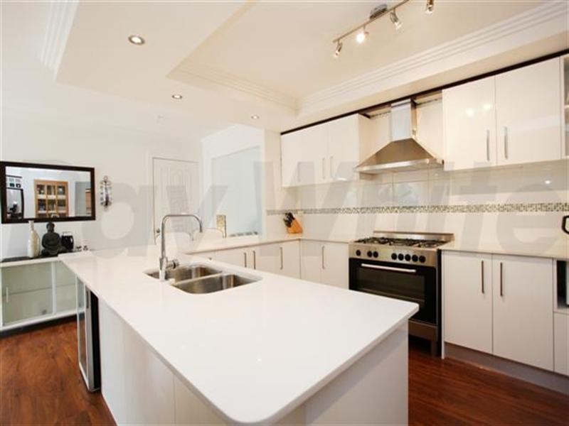 5 Kuma Place, Glenmore Park NSW 2745