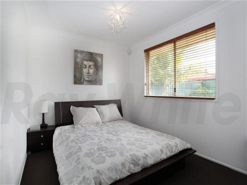 5 Kuma Place, Glenmore Park NSW 2745