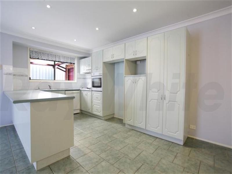 8 Kalua Place, Glenmore Park NSW 2745