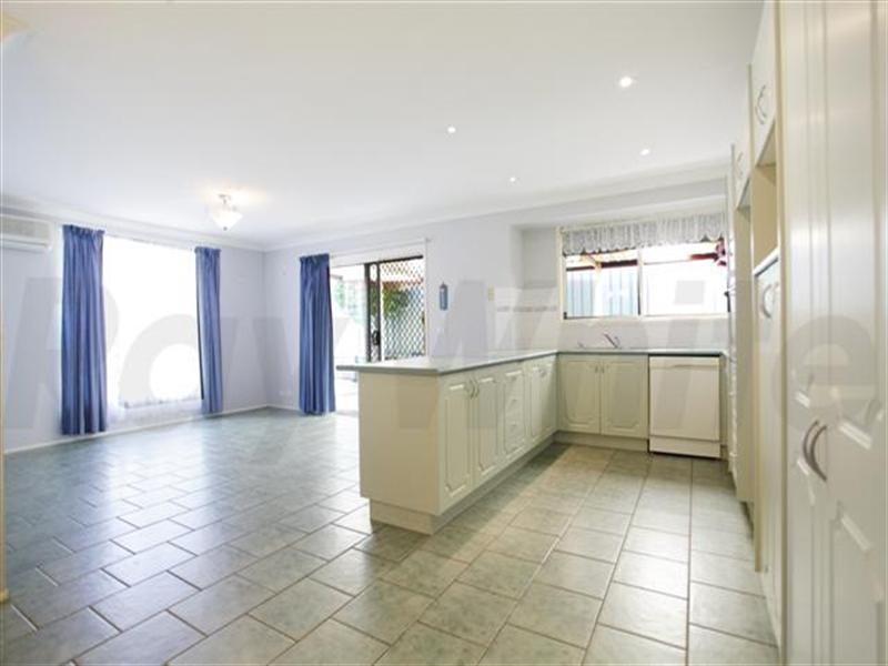 8 Kalua Place, Glenmore Park NSW 2745