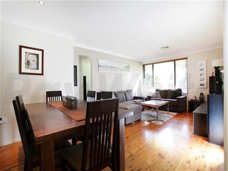 4 Hatchinson Crescent, Jamisontown NSW 2750