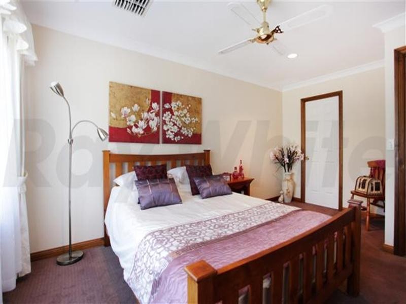 13 Lady Jamison Drive, Glenmore Park NSW 2745