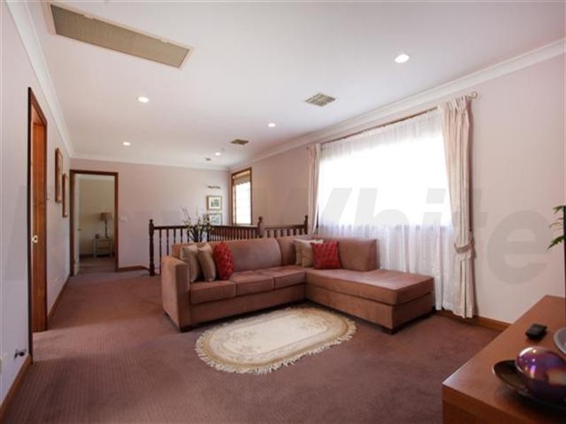 13 Lady Jamison Drive, Glenmore Park NSW 2745