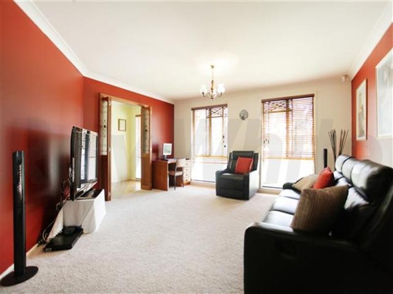 12 Sunbird Terrace, Glenmore Park NSW 2745