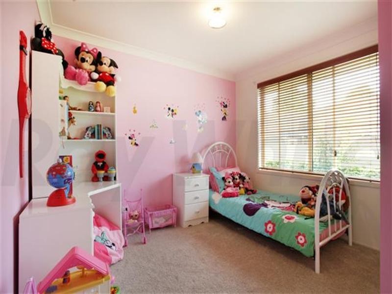 12 Sunbird Terrace, Glenmore Park NSW 2745