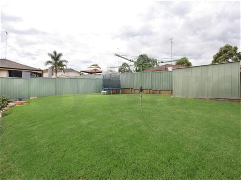 12 Sunbird Terrace, Glenmore Park NSW 2745