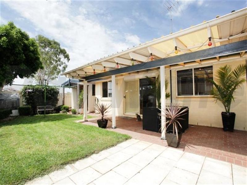 18 Woodi Close, Glenmore Park NSW 2745