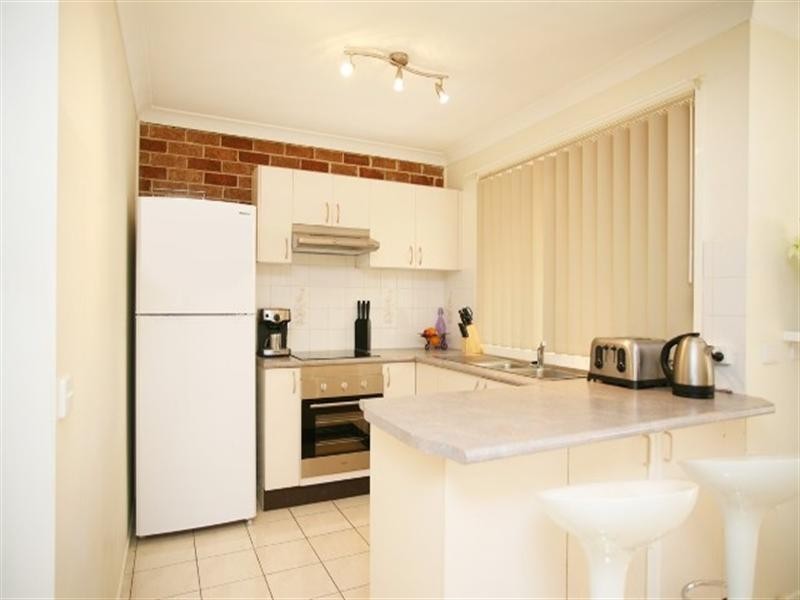 18 Dillwynia Place, Glenmore Park NSW 2745