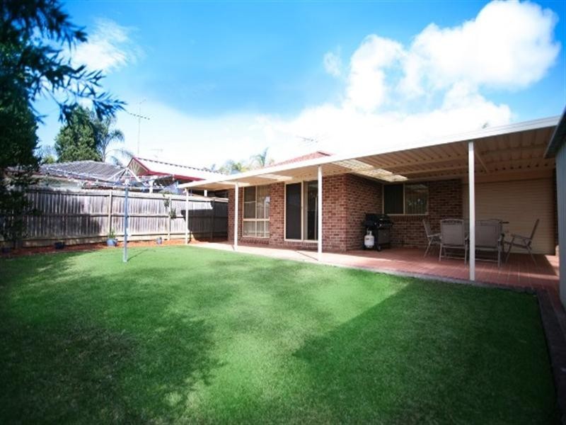18 Dillwynia Place, Glenmore Park NSW 2745