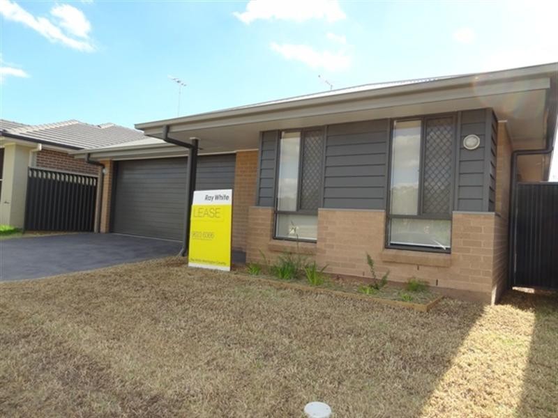 7 Oriri Avenue, Glenmore Park NSW 2745