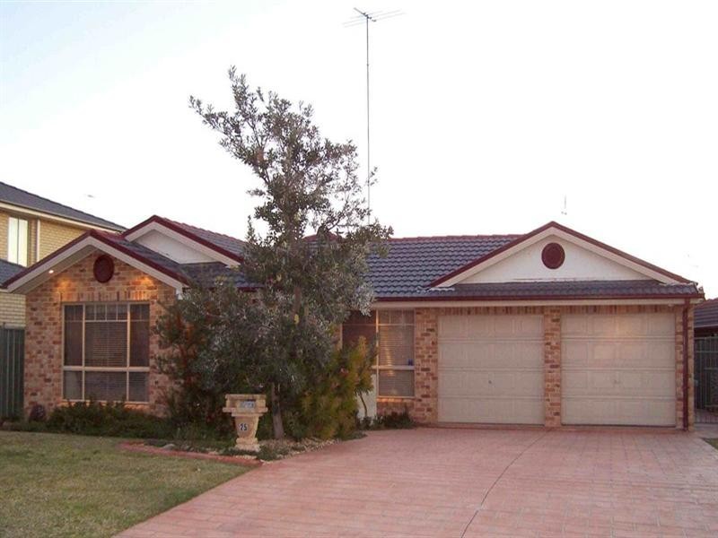 25 Butcherbird Crescent, Glenmore Park NSW 2745