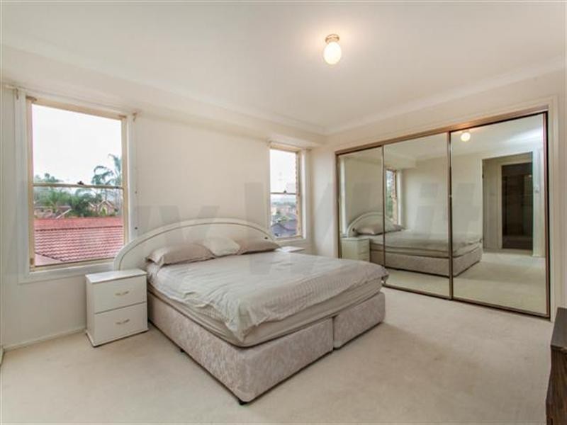 6 Veronica Place, Glenmore Park NSW 2745