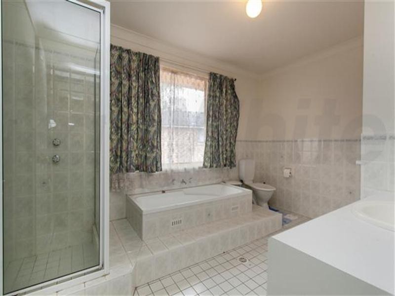 6 Veronica Place, Glenmore Park NSW 2745