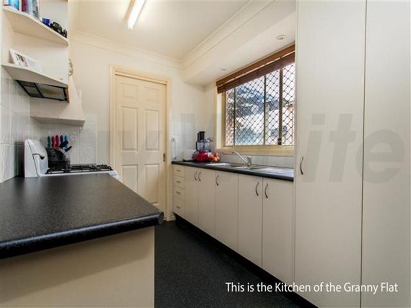 6 Veronica Place, Glenmore Park NSW 2745