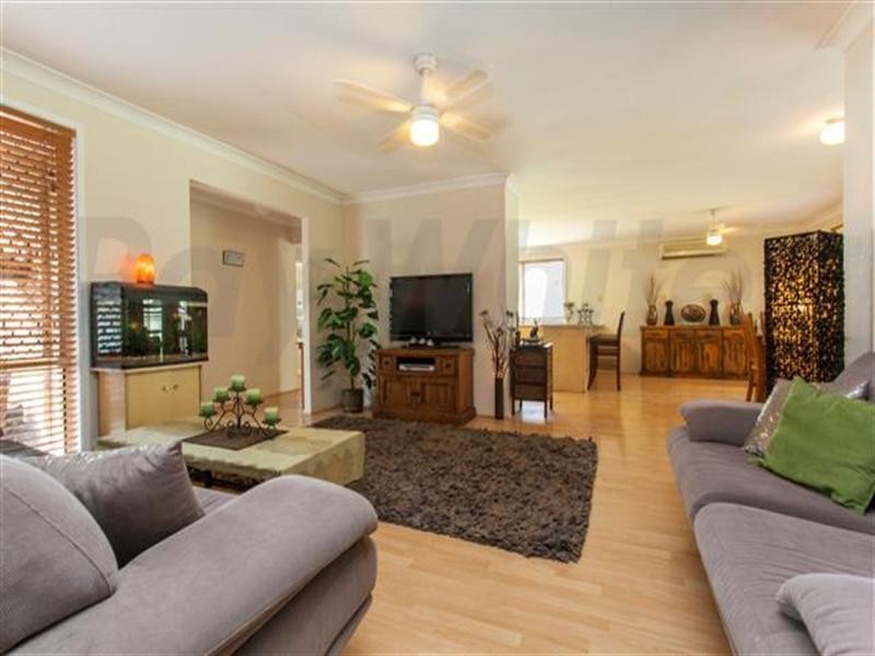 38 Ballybunnion Terrace, Glenmore Park NSW 2745