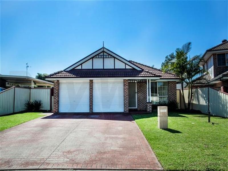 33 Minnek Close, Glenmore Park NSW 2745