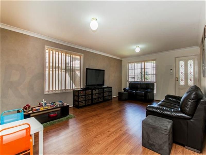 33 Minnek Close, Glenmore Park NSW 2745