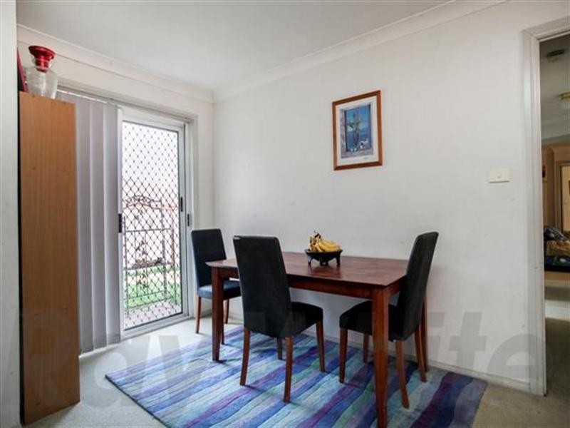 4 Woodlands Drive, Glenmore Park NSW 2745