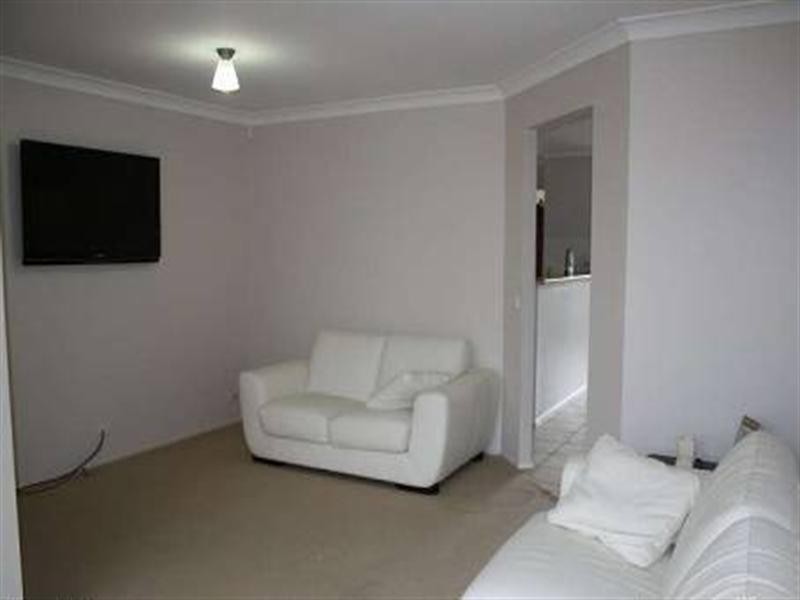 4 Linara Circuit, Glenmore Park NSW 2745