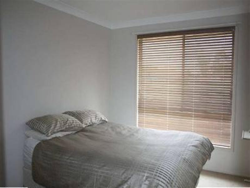 4 Linara Circuit, Glenmore Park NSW 2745