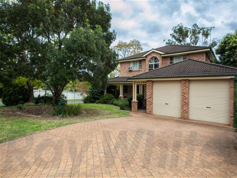 14 Stewart Place, Glenmore Park NSW 2745