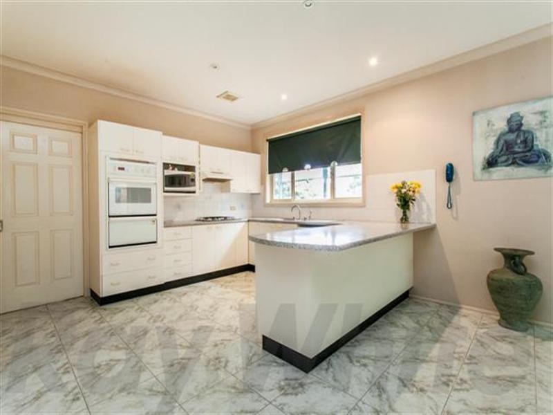 14 Stewart Place, Glenmore Park NSW 2745