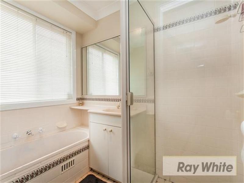 8 Brady Place, Glenmore Park NSW 2745